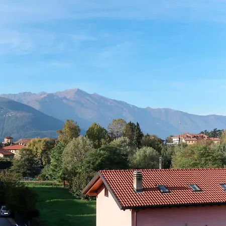 Condominio Donizetti 190s Apartment Oggebbio